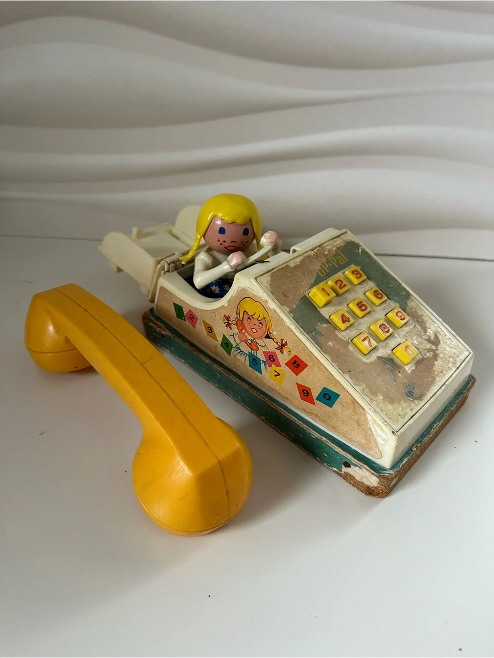 Fisher-Price Pop-Up-Pal Chime Phone 1968 Vintage #150 Toy chime carrying handle